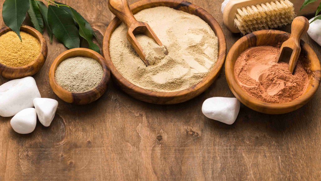 Pueraria mirifica and botanical feminine